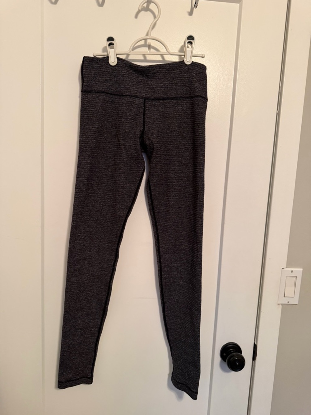 lululemon Reversable athletica Dark Heather Gray Leggings